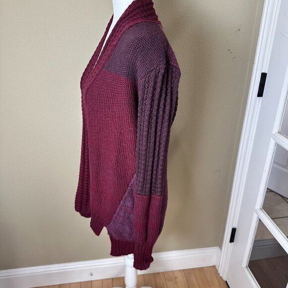 URBAN OUTFITTERS Ecote Patchwork Maroon Open Drap Cardigan Sweater Size Medium - Picture 6 of 9